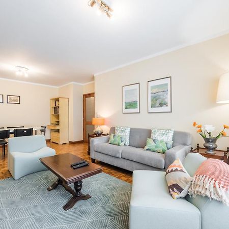 Guestready - Eclectic Haven In The Heart Of Porto Lägenhet Exteriör bild