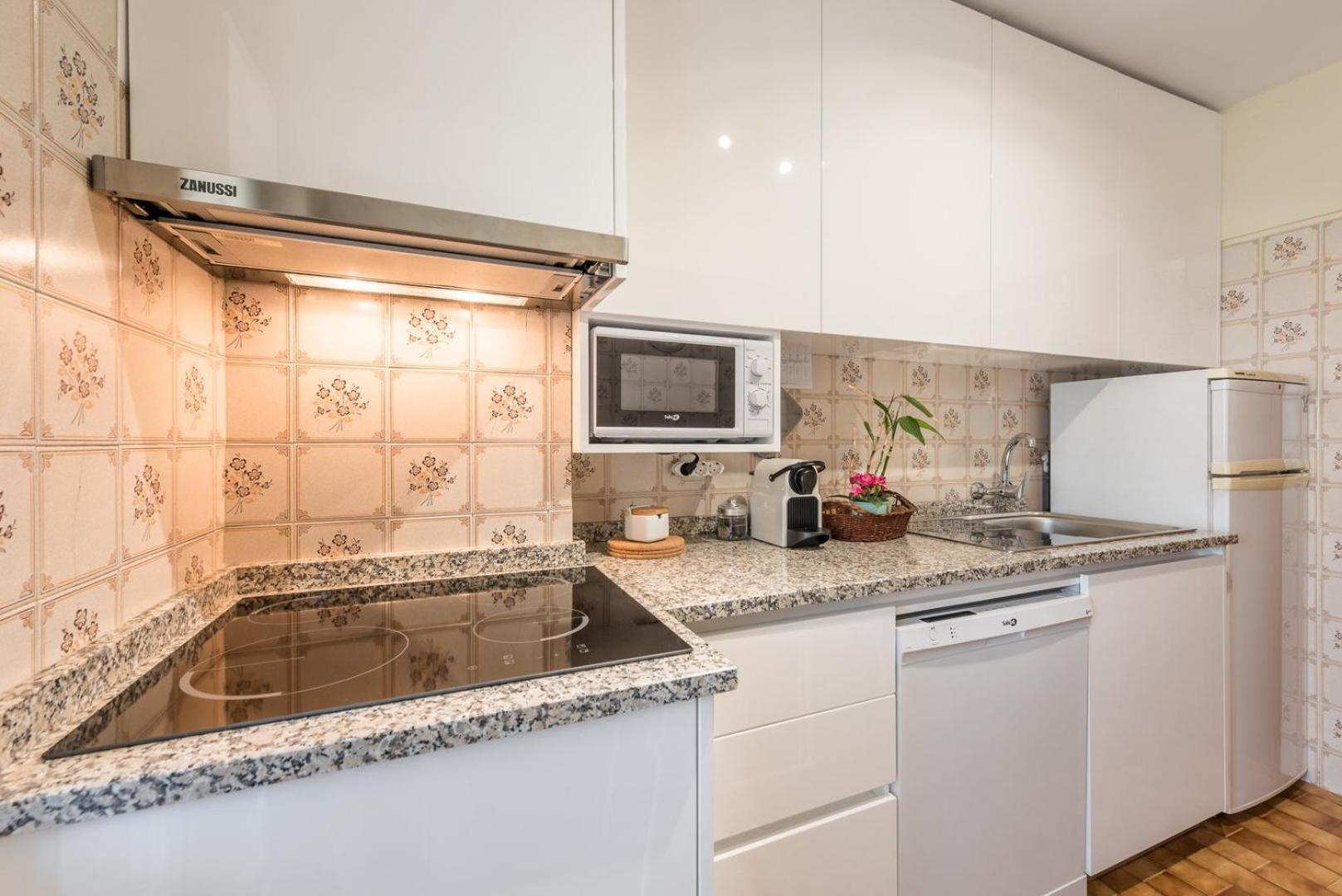 Guestready - Eclectic Haven In The Heart Of Porto Lägenhet Exteriör bild